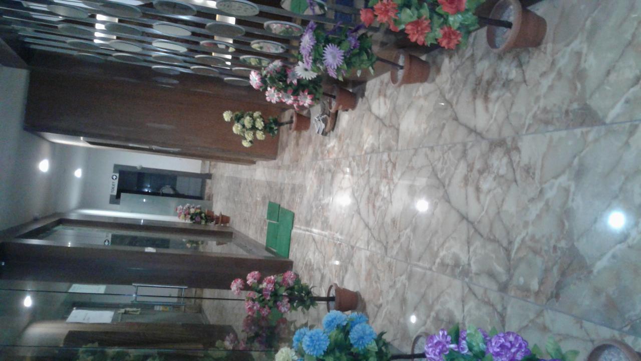 Hotel The Grand Parshwanath Sankeshvar Zewnętrze zdjęcie